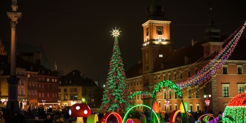 Święta w stolicy pełne magii: Od rekordowej bombki po góralskie kolędy i afrykańskie rytmy