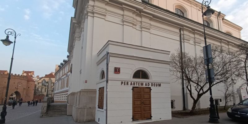 Zakończył się remont najmniejszego zabytkowego budynku w Warszawie
