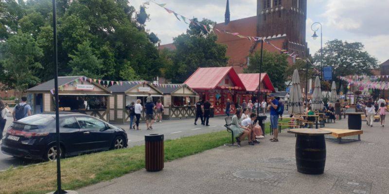 Jedziesz na jarmark? Nie wiesz, gdzie zaparkować? Skorzystaj z Park&Ride