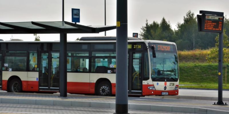 Linia autobusowa nr 300 - komfortowy dojazd na Festiwal Wisłoujście