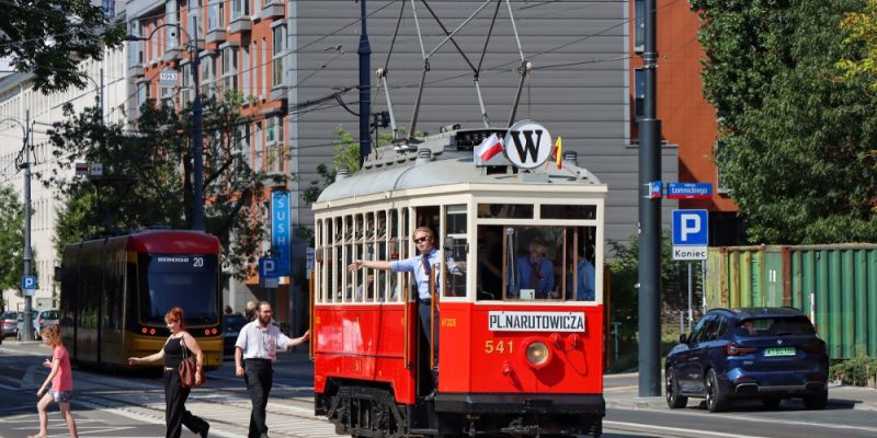 Wstań od stołu wsiądź do zabytkowego tramwaju