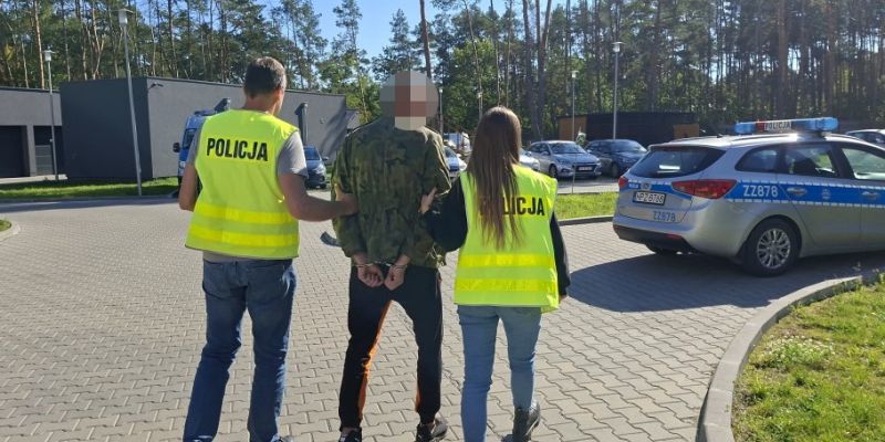 Rutynowa kontrola uszkodzonej szyby zakończona zatrzymaniem: W samochodzie przewozili narkotyki