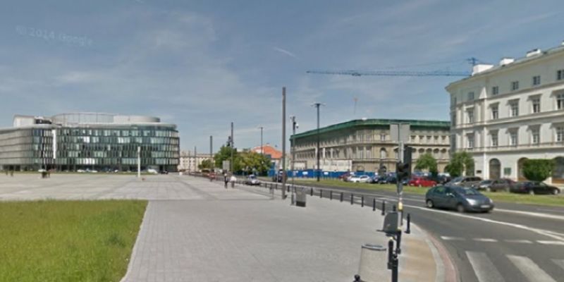 Pomnik Ofiar Tragedii Smoleńskiej na Placu Piłsudskiego