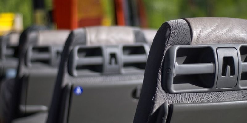 Kontrole autokarów przed feriami