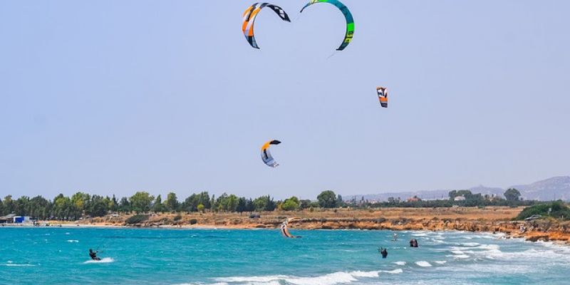 Co daje kurs kitesurfingu w Egipcie?