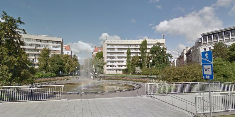 Pomnik Bitwy Warszawskiej na placu na Rozdrożu?
