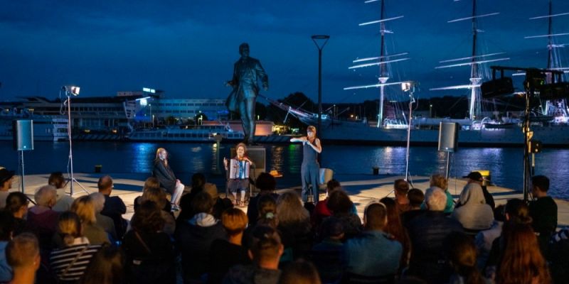 „Pociągiem do Miasta” i do teatru. Bezpłatnie