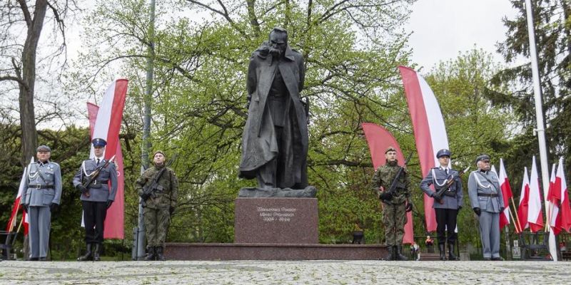 Upamiętnienie marszałka Józefa Piłsudskiego w 87. rocznicę jego śmierci