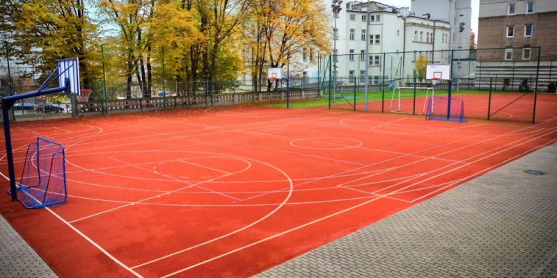 Boisko przy ul. Świętokrzyskiej 1 wraca we władanie m.st. Warszawy