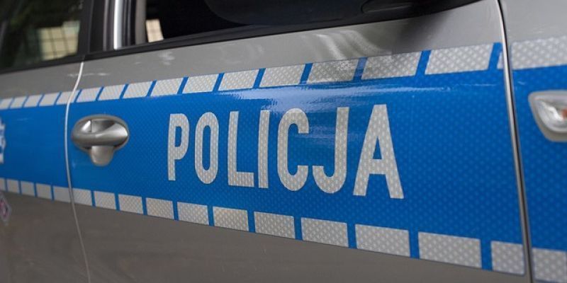 Strzały przy liceum w Śródmieściu. Policja poszukuje sprawcy