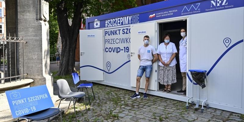 Mobilny punkt szczepień przy kościele św. Jerzego do końca miesiąca