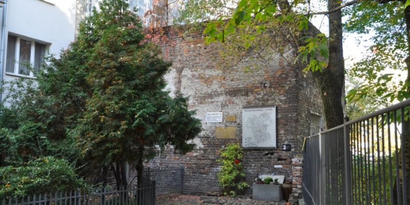 Rewitalizacja muru Getta Warszawskiego