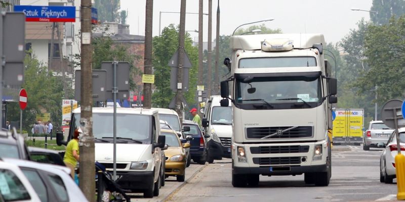 Prace nad drogą techniczną na Odolanach trwają zbyt długo