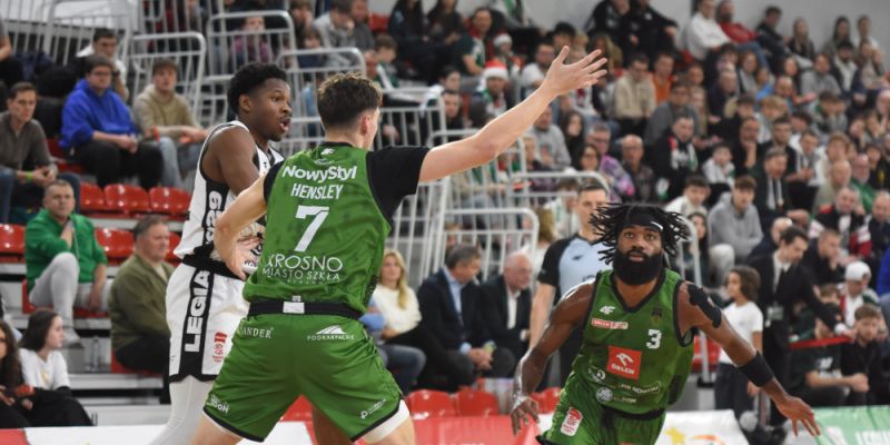 Zieloni Kanonierzy z pewną wygraną z Miastem Szkła Krosno