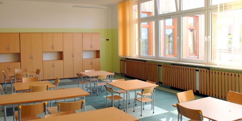 Ograniczenia funkcjonowania przedszkoli i szkół od poniedziałku – bez rozporządzenia MEiN