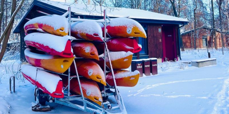 Przedwiośnie w Dzielnicy Wisła - Warszawa budzi się nad rzeką