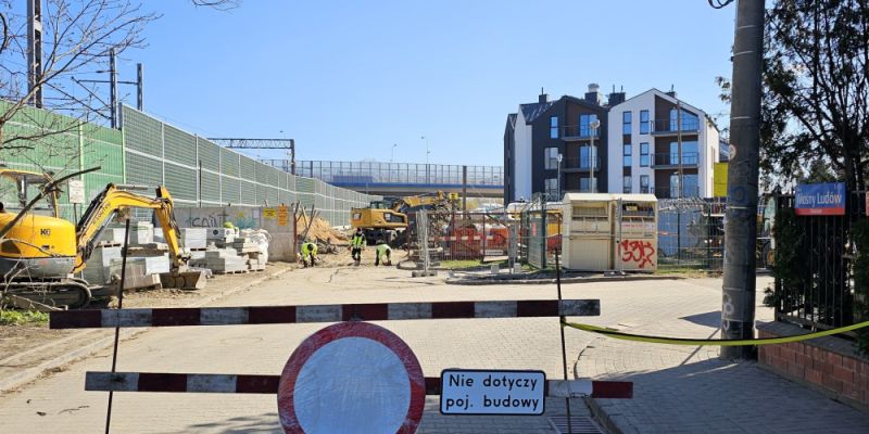 Drogowcy zamknęli przejazd ulicą Legnicką