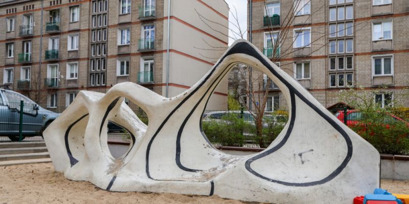 Plac zabaw na Bielanach do przebudowy. Będzie więcej zieleni i nowa przestrzeń