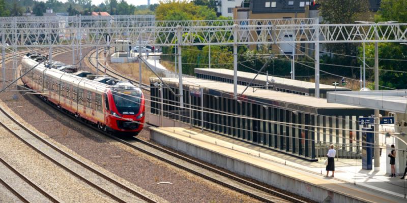 Przejazd w Falenicy zamknięty dla kierowców i pieszych. Rusza remont linii otwockiej