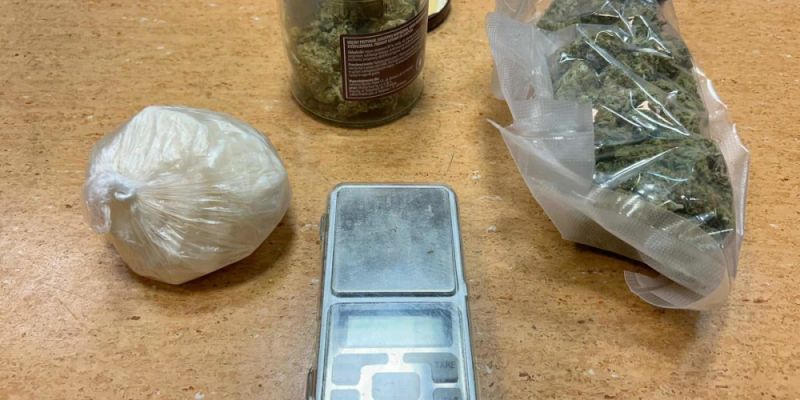 Policja zabezpieczyła mefedron i marihuanę u 31-latka z Bielan