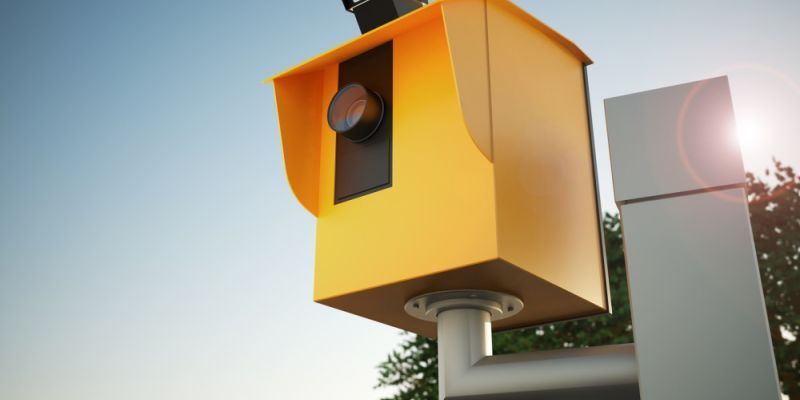 Fotoradar z Al. Jerozolimskich znów został zniszczony