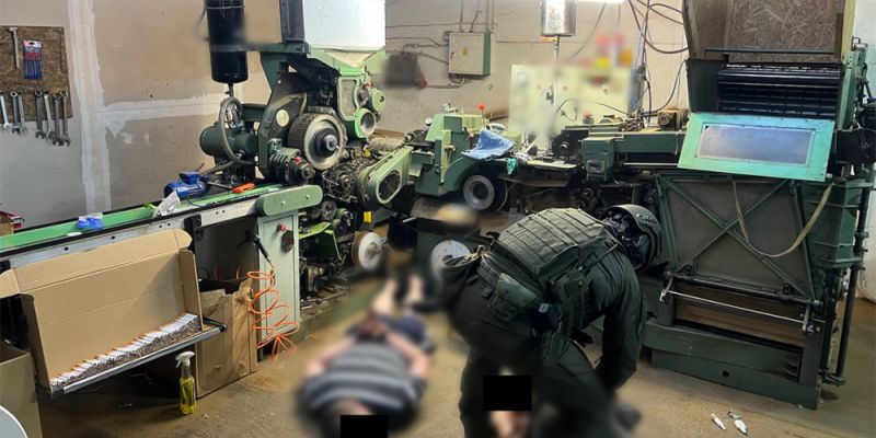 Policjanci  Centralnego Biura Śledczego Policji wspólnie z mazowiecką Krajową Administracją Skarbową, rozbili zorganizowaną grupę przestępczą.