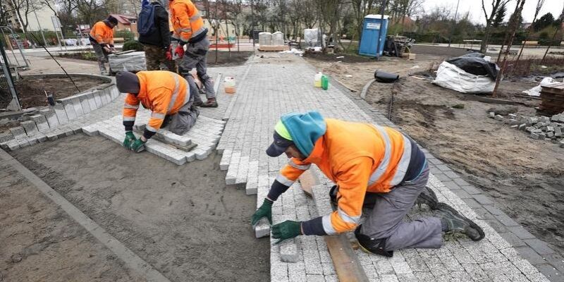 Chełm. Dobiega końca rewitalizacja skweru przy ul. Styp-Rekowskiego