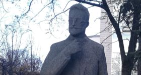 Pomnik Marcina Kasprzaka na Woli przejdzie renowację
