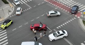 Uwaga wypadek na Bielanach