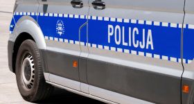 Wilanowscy policjanci zatrzymali osoby podejrzane o oszustwo na seniorze. Stracił 45 tys. zł