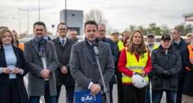 Nowy wiadukt na Chełmżyńskiej już otwarty - czy to koniec korków w Rembertowie?