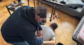 Strzały w kierunku liceum przy Marszałkowskiej. Policja zatrzymała 43-latka