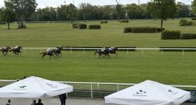 Bomba w górę! Początek sezonu wyścigowego na Służewcu