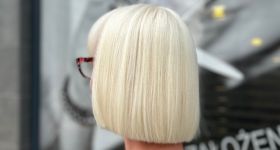 Wiosenne trendy w stylizacji fryzur, czyli moda kołem się toczy