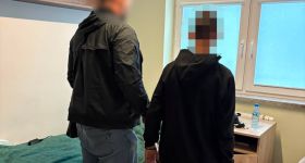 Fałszywy alarm bombowy na stołecznym lotnisku: policja zatrzymała 15-letniego sprawcę
