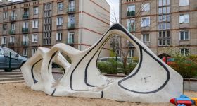 Plac zabaw na Bielanach do przebudowy. Będzie więcej zieleni i nowa przestrzeń