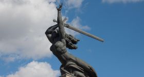 Majówka z kulturą. Jak ciekawie spędzić wolny czas w stolicy?