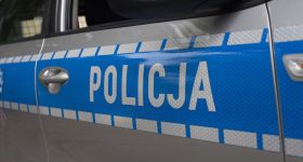 Mężczyzna wyskoczył z okna na Żoliborzu. W mieszkaniu były zwłoki