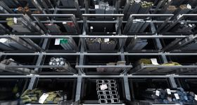 Profile zamknięte i otwarte w konstrukcjach stalowych – co wybrać?