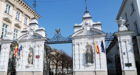 Atak hakerski na Uniwersytet Warszawski. Dane ludzi w darknecie